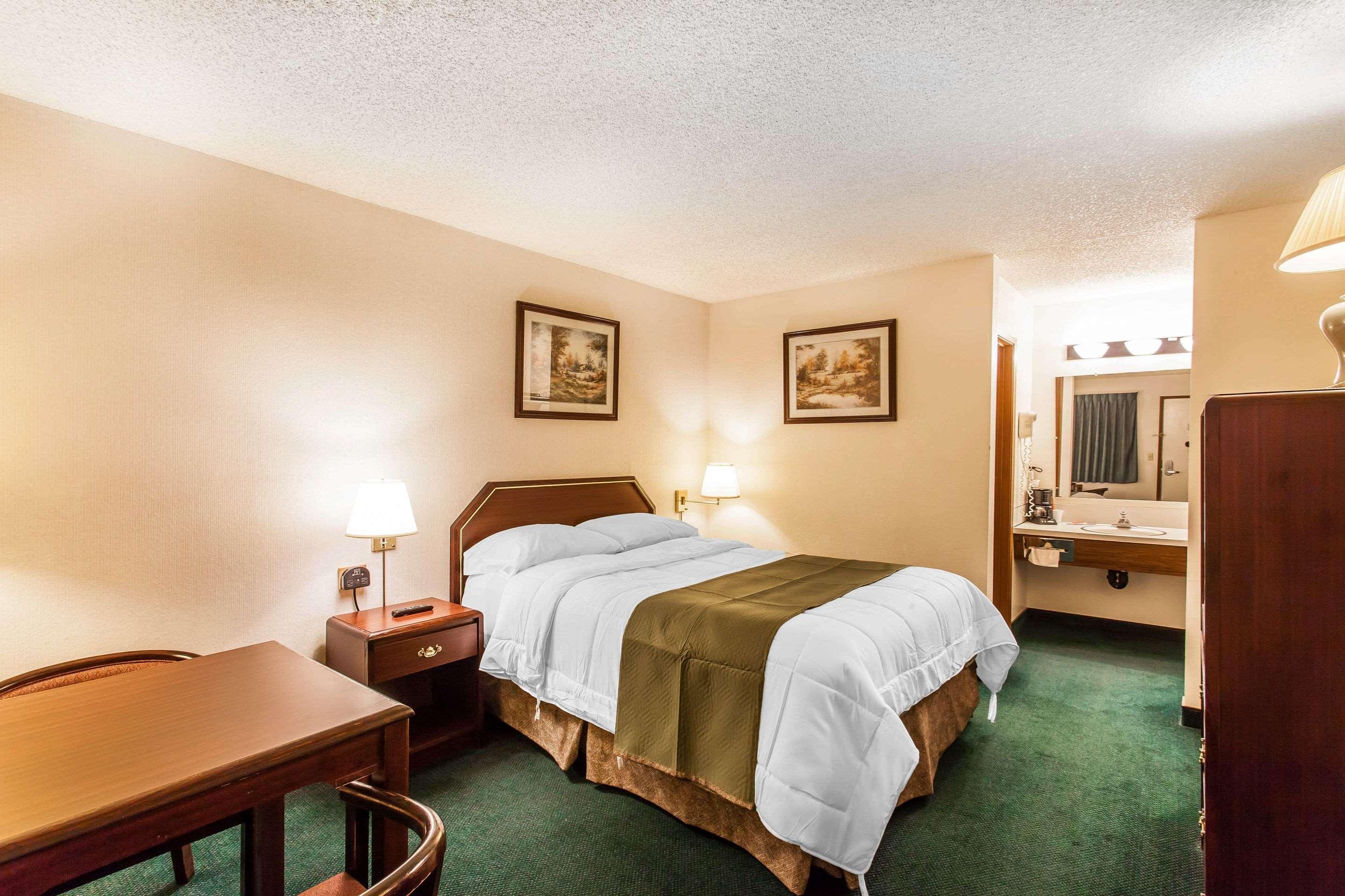 Econolodge Евърет Екстериор снимка
