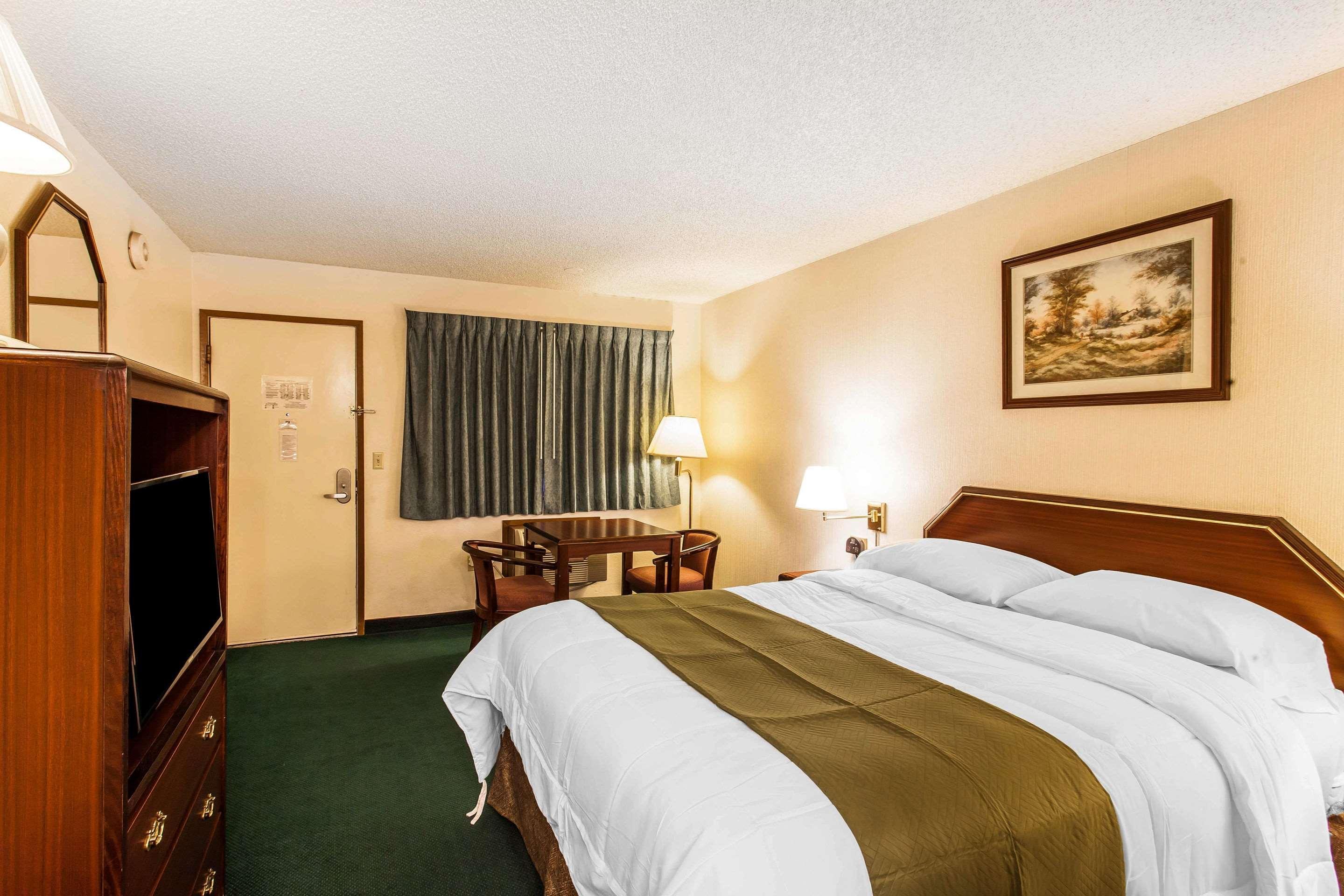 Econolodge Евърет Екстериор снимка